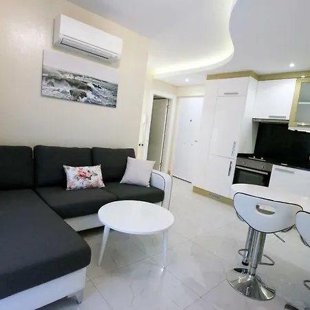 Granada City Apartament *